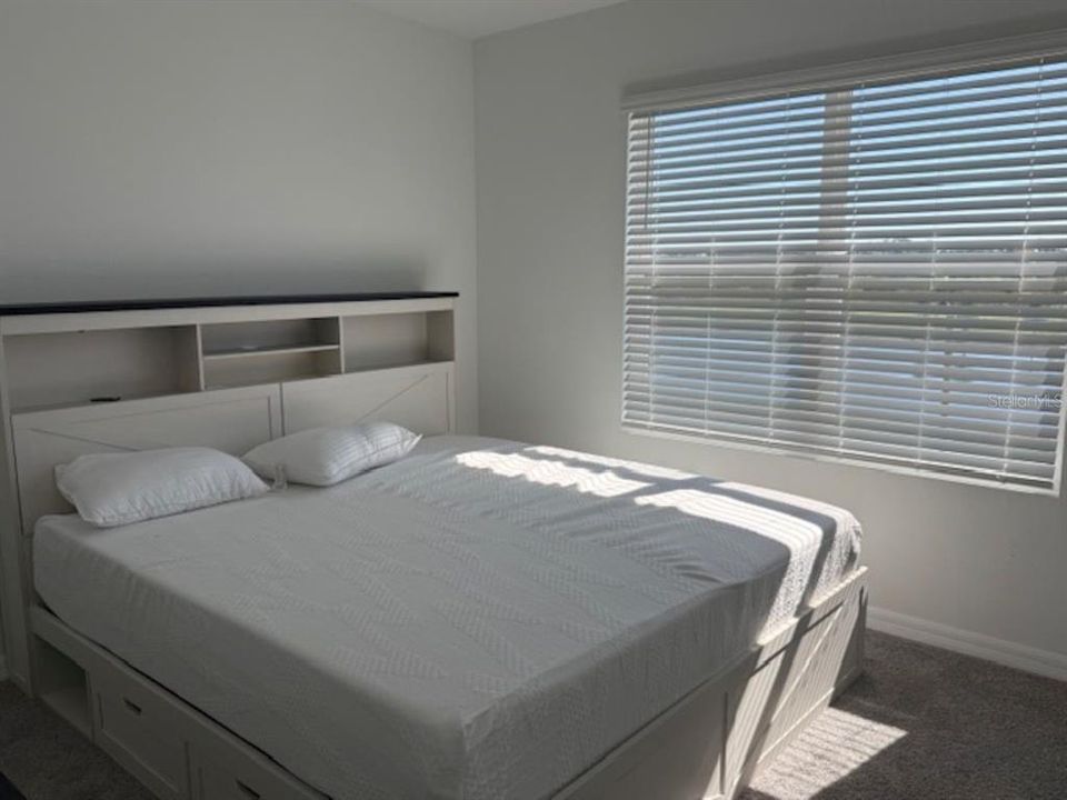 В аренду: $3,000 (5 спален, 3 ванн, 2605 Квадратных фут)