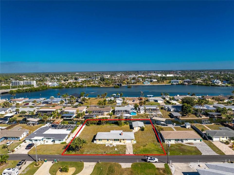 For Sale: $720,000 (3 beds, 2 baths, 1856 Square Feet)