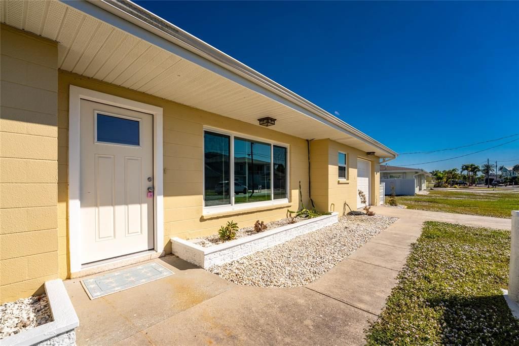 For Sale: $720,000 (3 beds, 2 baths, 1856 Square Feet)