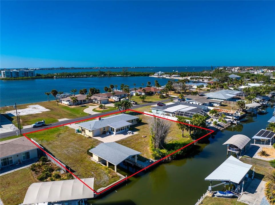 For Sale: $720,000 (3 beds, 2 baths, 1856 Square Feet)