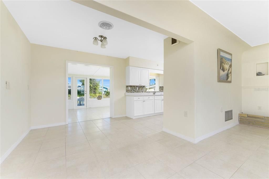 For Sale: $720,000 (3 beds, 2 baths, 1856 Square Feet)