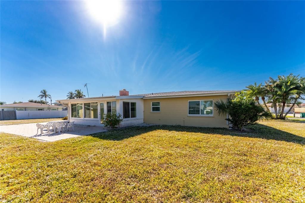 For Sale: $720,000 (3 beds, 2 baths, 1856 Square Feet)