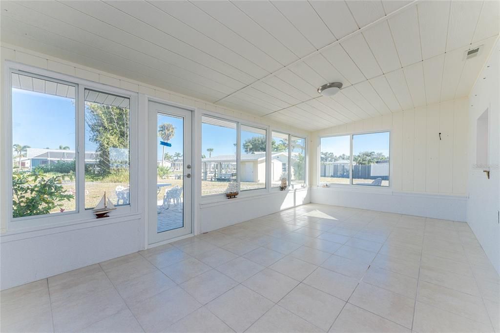 For Sale: $720,000 (3 beds, 2 baths, 1856 Square Feet)