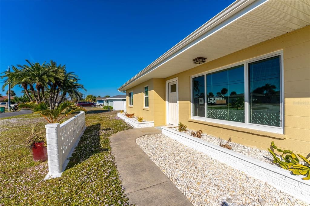 For Sale: $720,000 (3 beds, 2 baths, 1856 Square Feet)