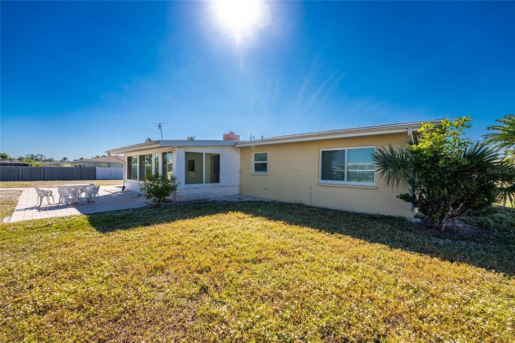 For Sale: $720,000 (3 beds, 2 baths, 1856 Square Feet)