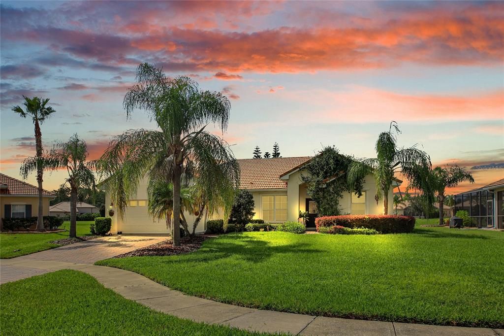 For Rent: $2,400 (3 beds, 2 baths, 1687 Square Feet)