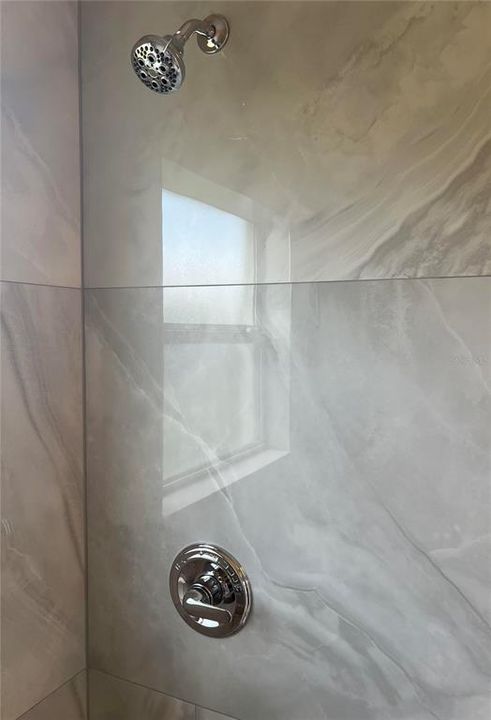 For Rent: $2,400 (3 beds, 2 baths, 1687 Square Feet)