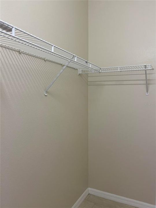 For Rent: $2,400 (3 beds, 2 baths, 1687 Square Feet)