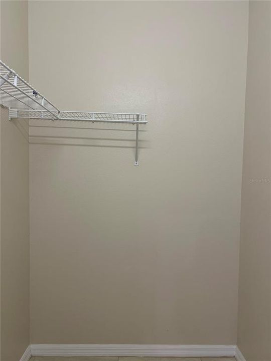 For Rent: $2,400 (3 beds, 2 baths, 1687 Square Feet)