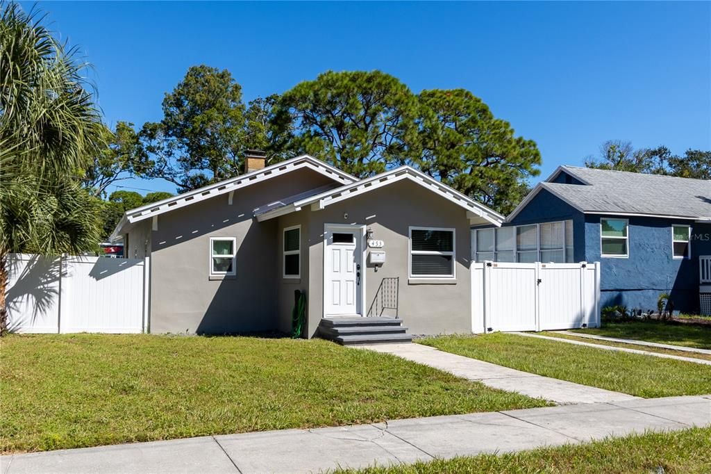 В аренду: $2,100 (3 спален, 2 ванн, 1127 Квадратных фут)