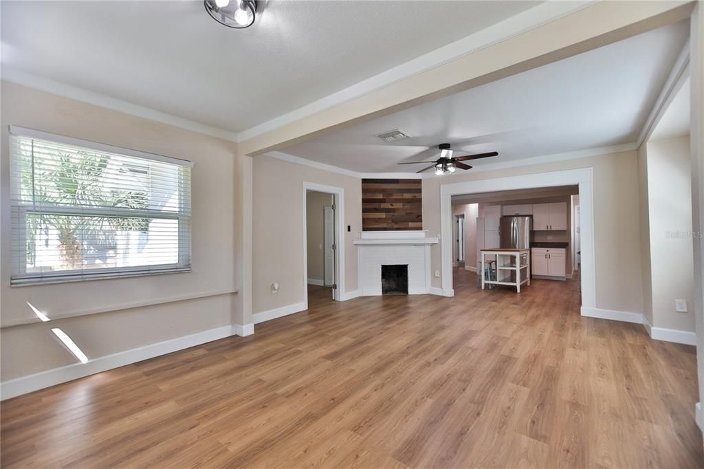 В аренду: $2,100 (3 спален, 2 ванн, 1127 Квадратных фут)