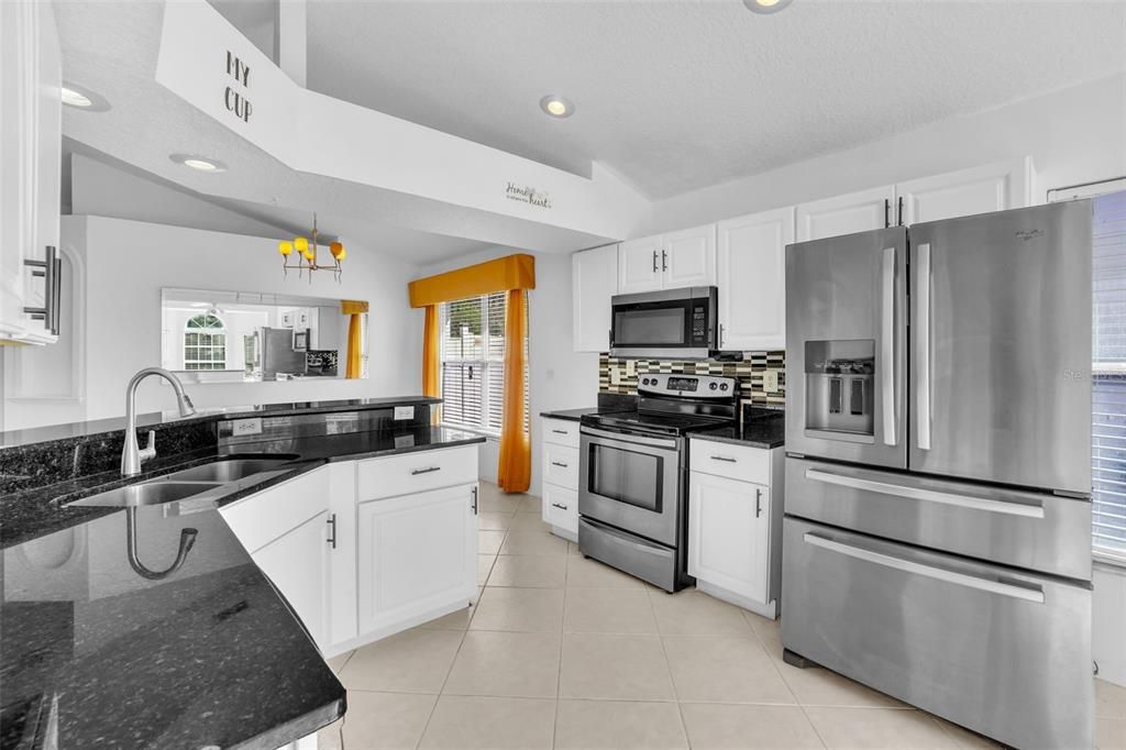 En Venta: $399,999 (4 camas, 2 baños, 1679 Pies cuadrados)