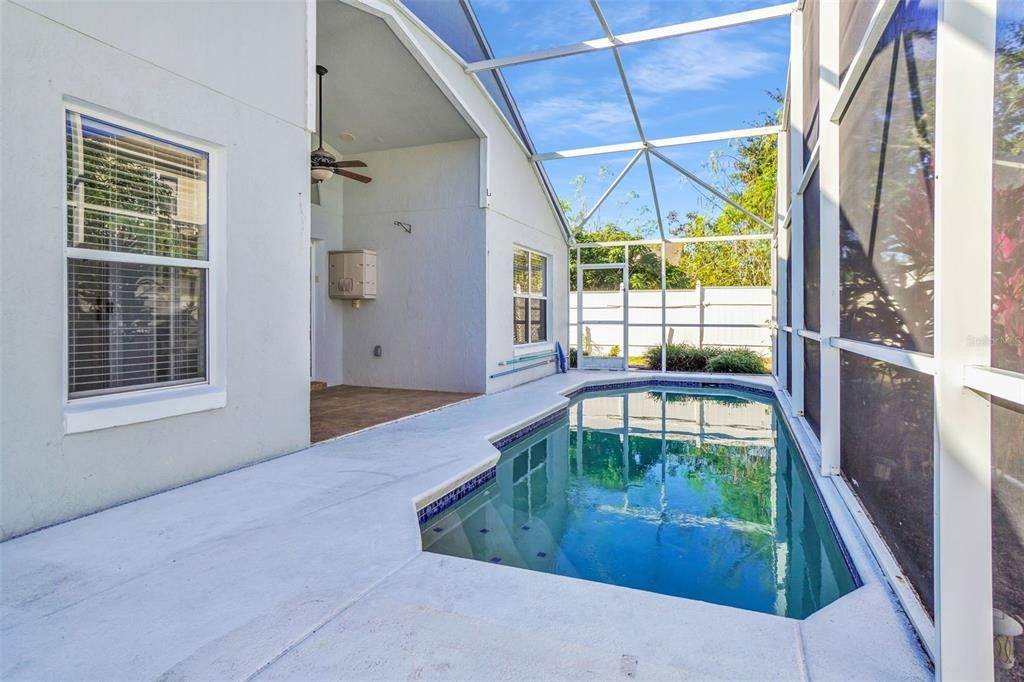 En Venta: $399,999 (4 camas, 2 baños, 1679 Pies cuadrados)