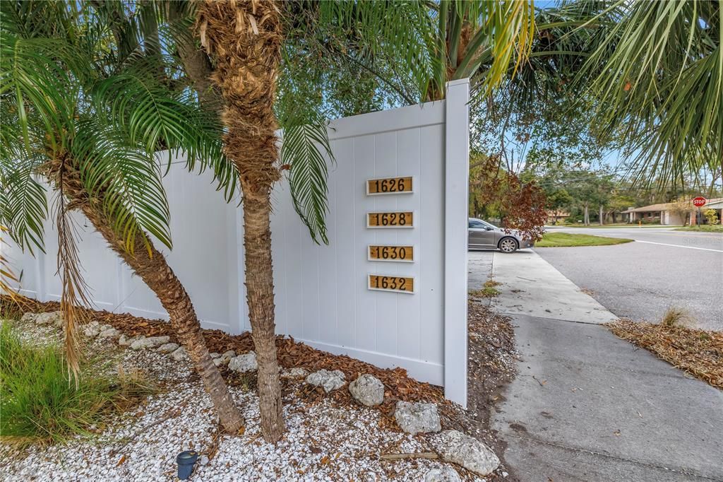 На продажу: $475,000 (2 спален, 0 ванн, 1320 Квадратных фут)