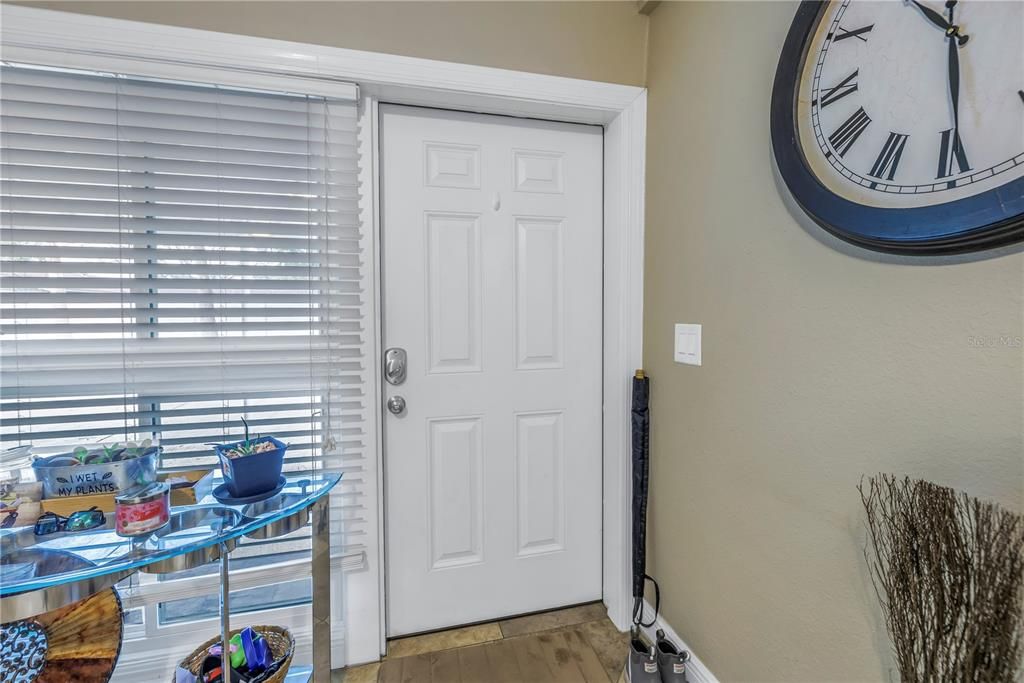 На продажу: $475,000 (2 спален, 0 ванн, 1320 Квадратных фут)