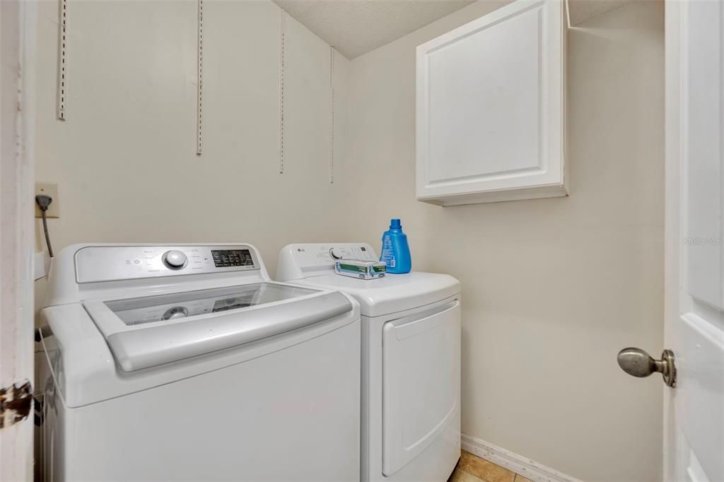 На продажу: $315,000 (2 спален, 2 ванн, 1380 Квадратных фут)