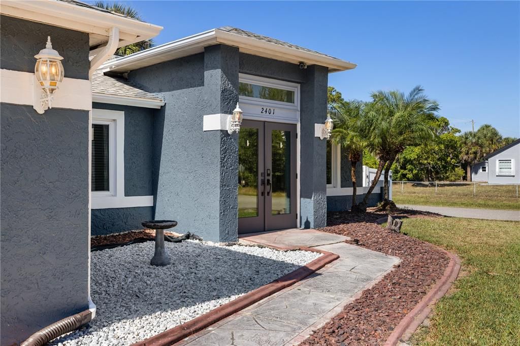 For Sale: $415,000 (3 beds, 2 baths, 1333 Square Feet)