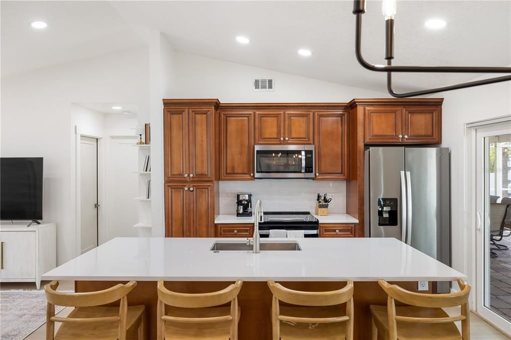 For Sale: $415,000 (3 beds, 2 baths, 1333 Square Feet)