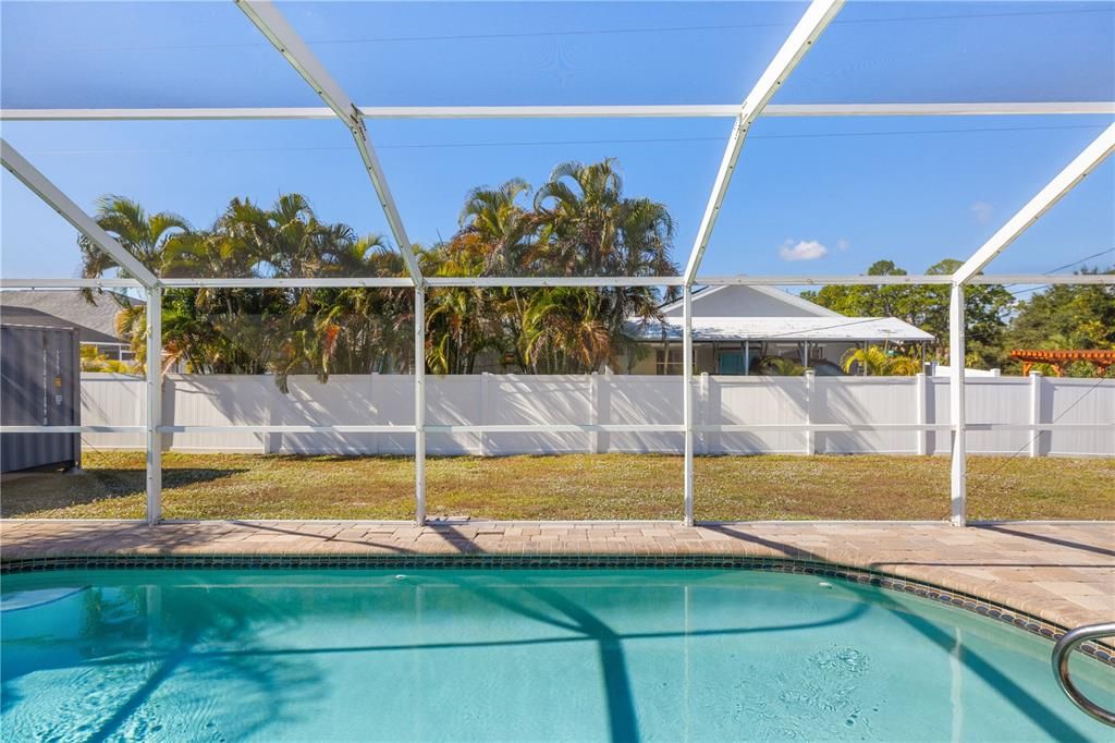 For Sale: $415,000 (3 beds, 2 baths, 1333 Square Feet)