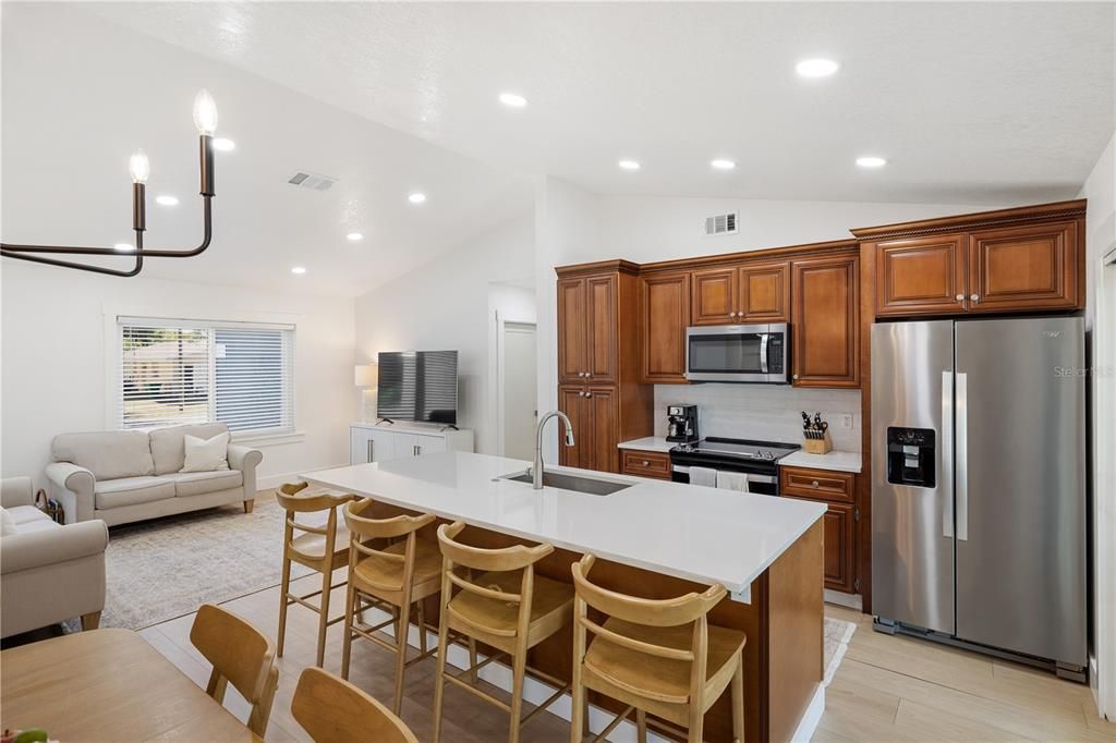 For Sale: $415,000 (3 beds, 2 baths, 1333 Square Feet)