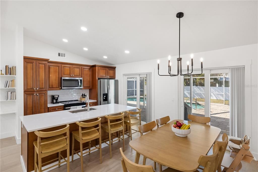 For Sale: $415,000 (3 beds, 2 baths, 1333 Square Feet)