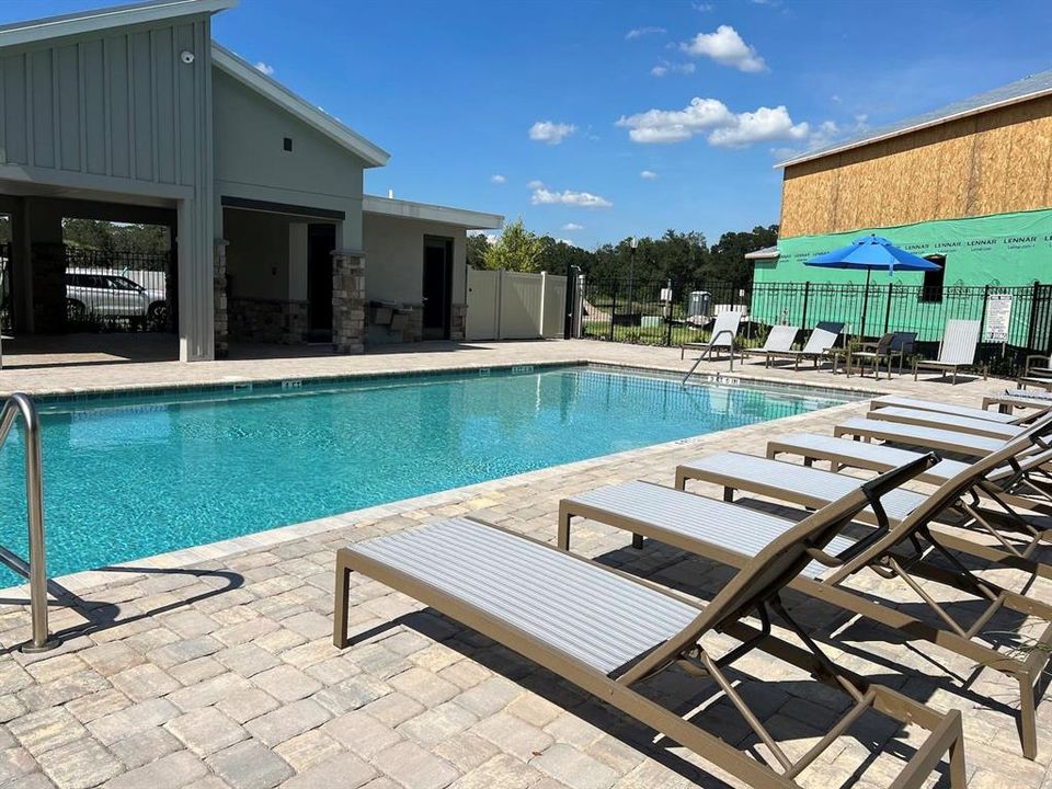 For Rent: $2,350 (3 beds, 2 baths, 1672 Square Feet)