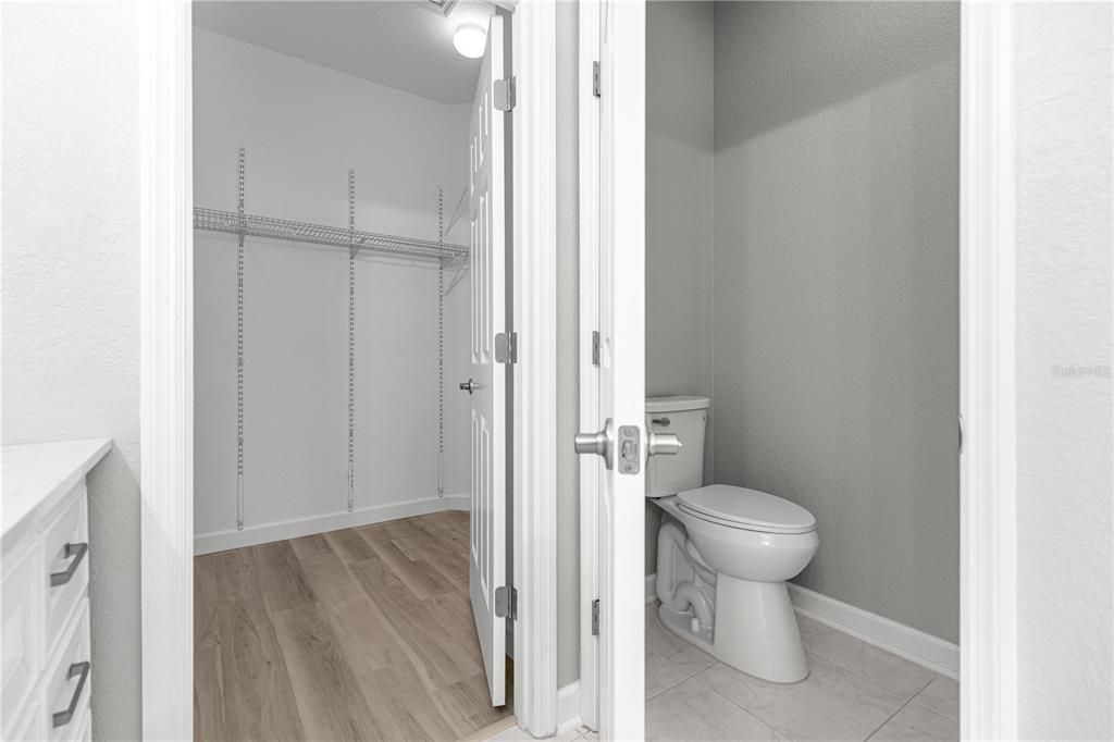 待售: $379,000 (2 贝兹, 2 浴室, 2148 平方英尺)