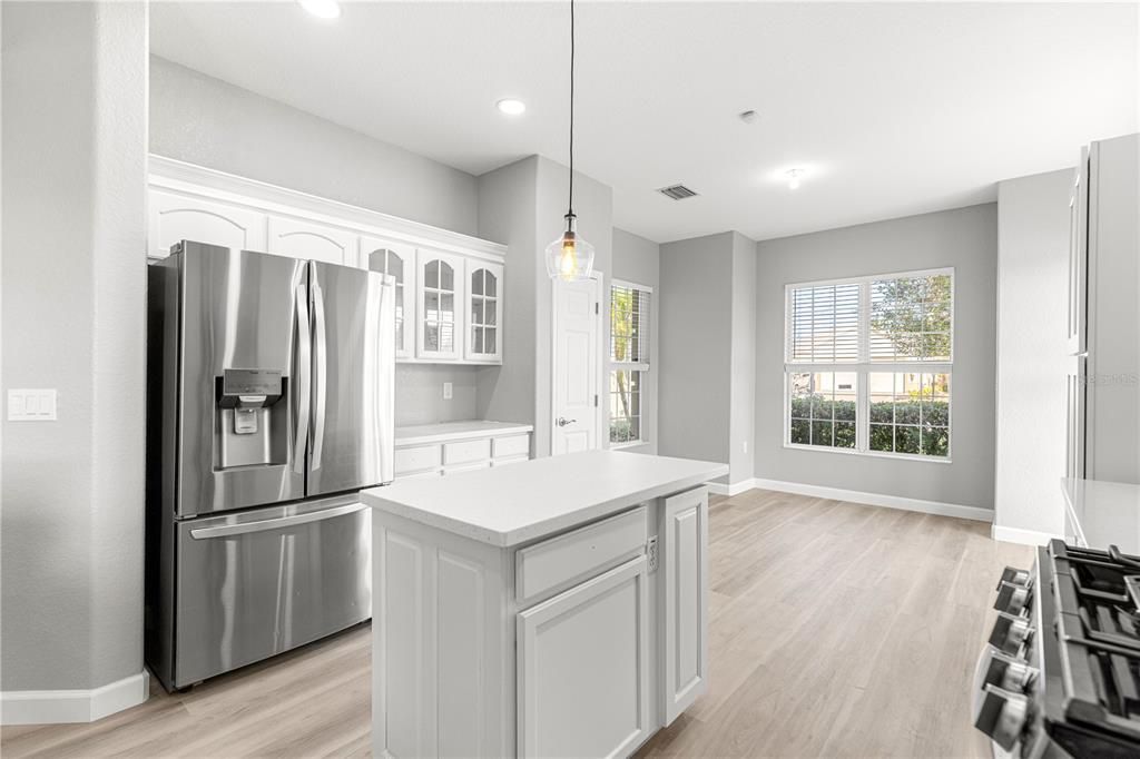 待售: $379,000 (2 贝兹, 2 浴室, 2148 平方英尺)