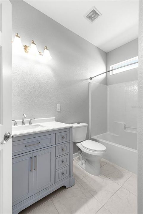 待售: $379,000 (2 贝兹, 2 浴室, 2148 平方英尺)