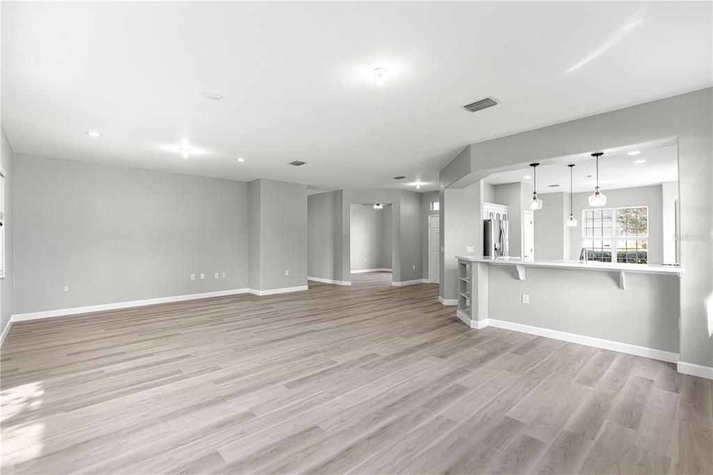 待售: $379,000 (2 贝兹, 2 浴室, 2148 平方英尺)