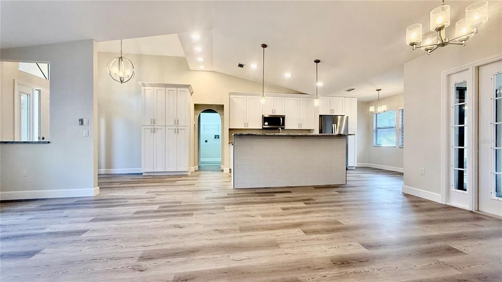 En Venta: $364,990 (3 camas, 2 baños, 1603 Pies cuadrados)