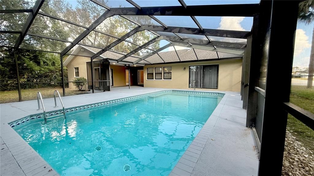 En Venta: $364,990 (3 camas, 2 baños, 1603 Pies cuadrados)