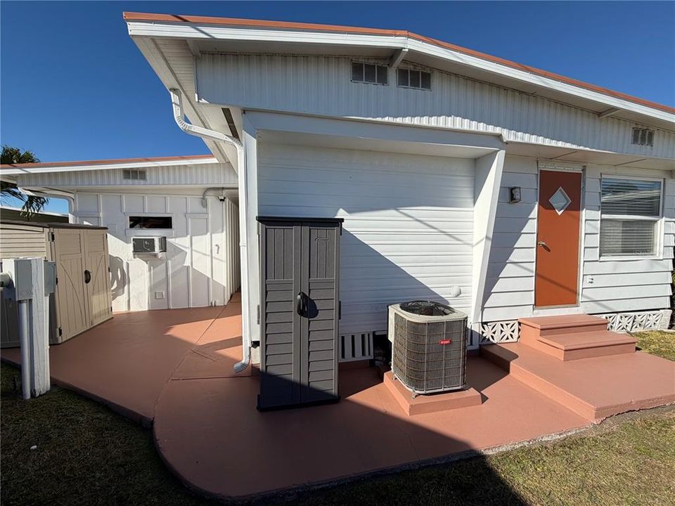 For Sale: $260,000 (2 beds, 1 baths, 914 Square Feet)