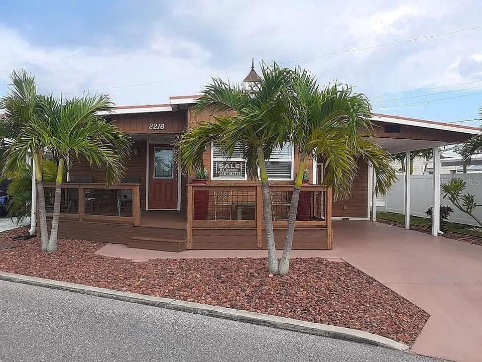 For Sale: $260,000 (2 beds, 1 baths, 914 Square Feet)