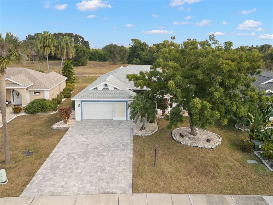 En Venta: $375,000 (2 camas, 2 baños, 2087 Pies cuadrados)