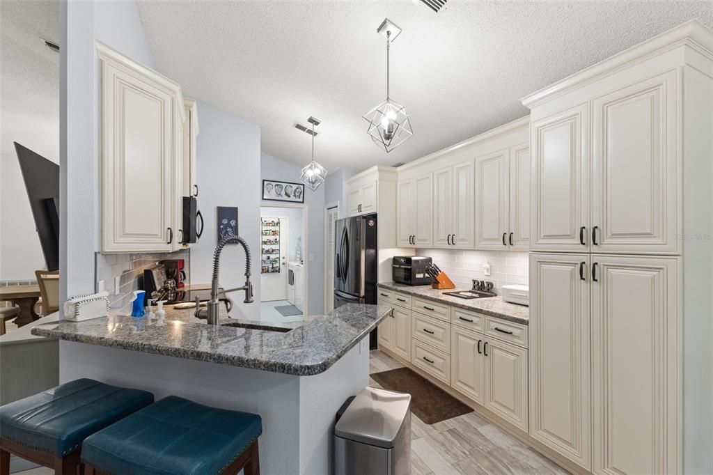 En Venta: $375,000 (2 camas, 2 baños, 2087 Pies cuadrados)