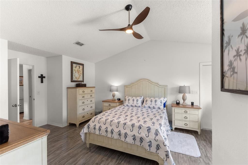 En Venta: $375,000 (2 camas, 2 baños, 2087 Pies cuadrados)