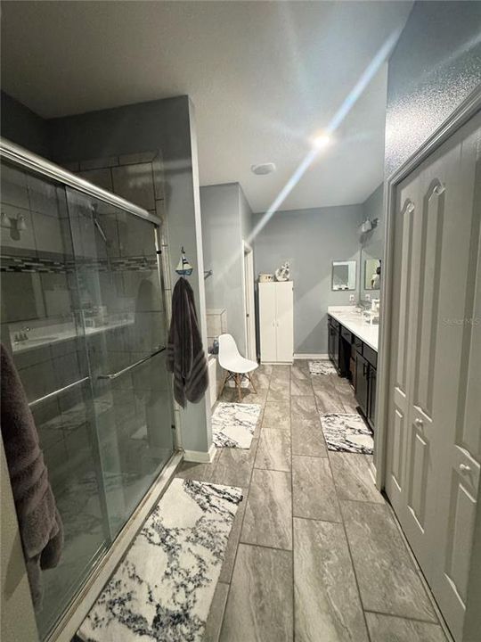 待售: $450,000 (4 贝兹, 2 浴室, 2121 平方英尺)