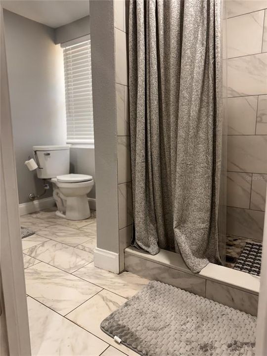 For Sale: $380,000 (3 beds, 2 baths, 1943 Square Feet)