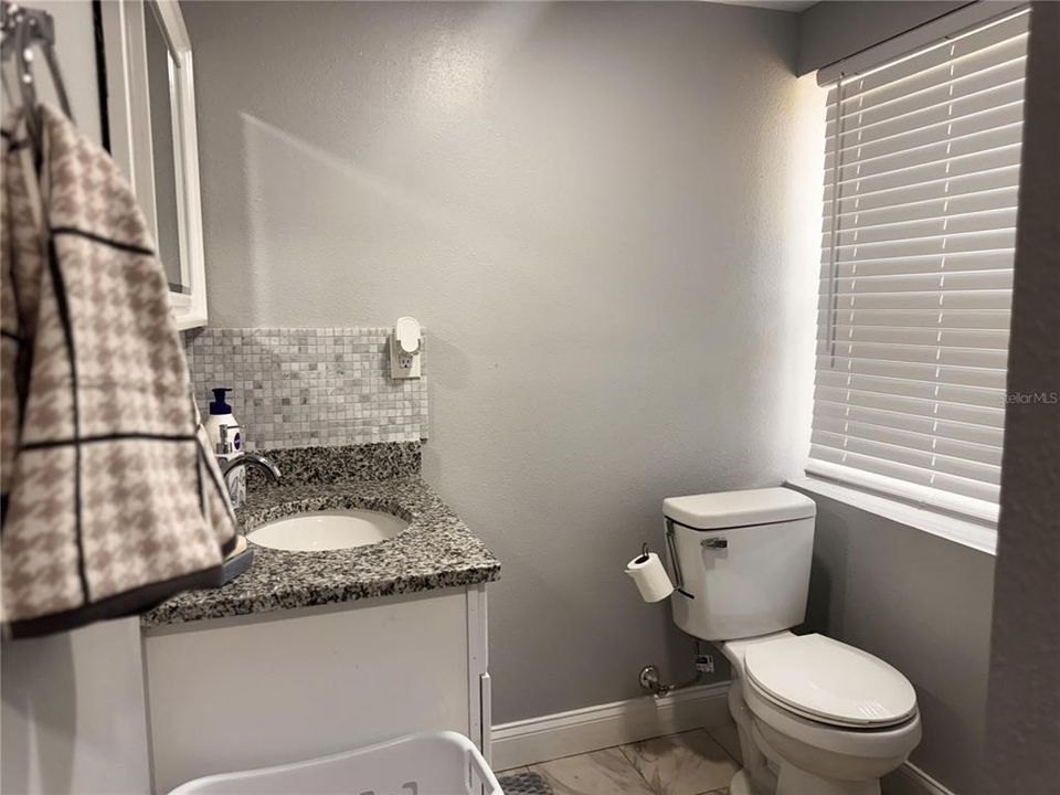 For Sale: $380,000 (3 beds, 2 baths, 1943 Square Feet)