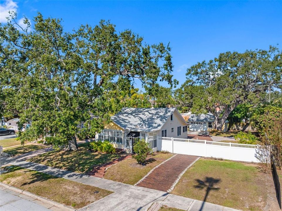 待售: $499,900 (3 贝兹, 1 浴室, 1236 平方英尺)