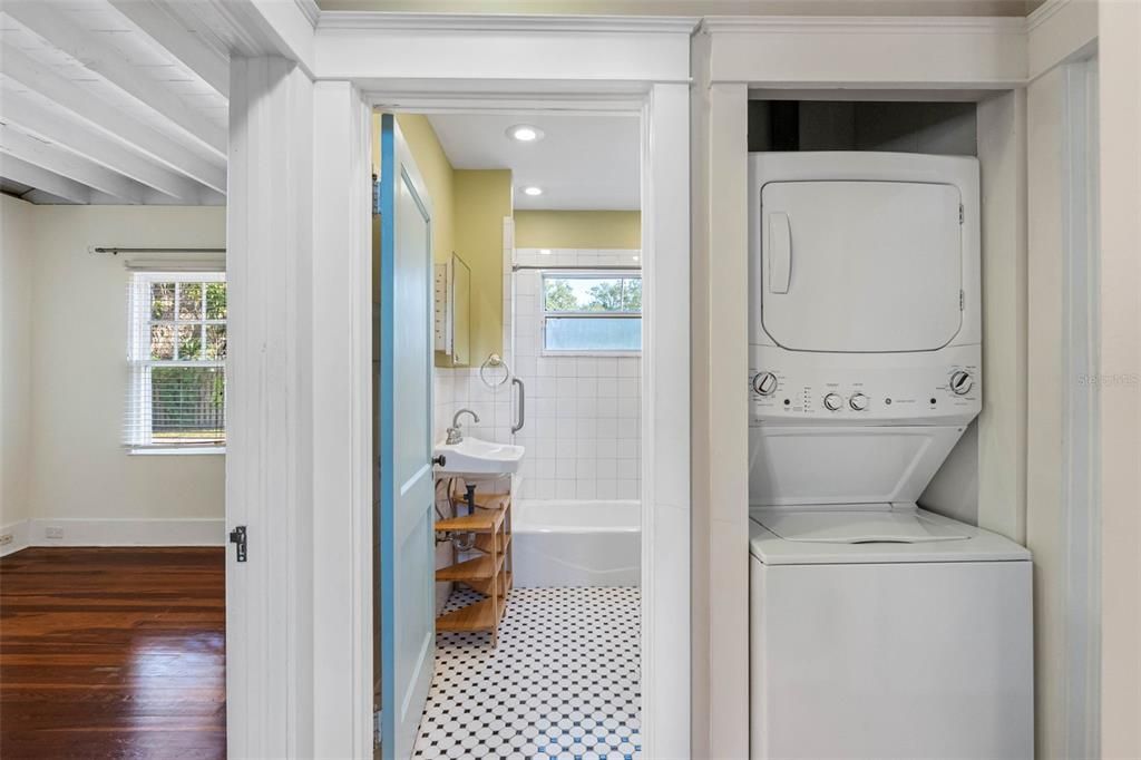 待售: $499,900 (3 贝兹, 1 浴室, 1236 平方英尺)