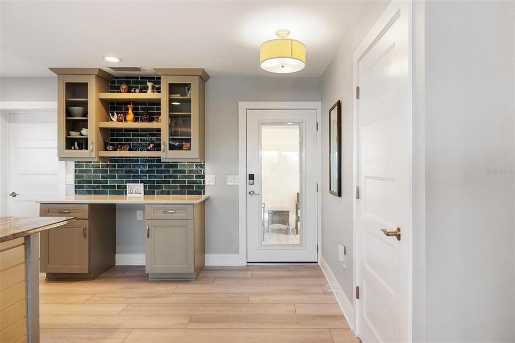 For Sale: $1,150,000 (2 beds, 2 baths, 1601 Square Feet)