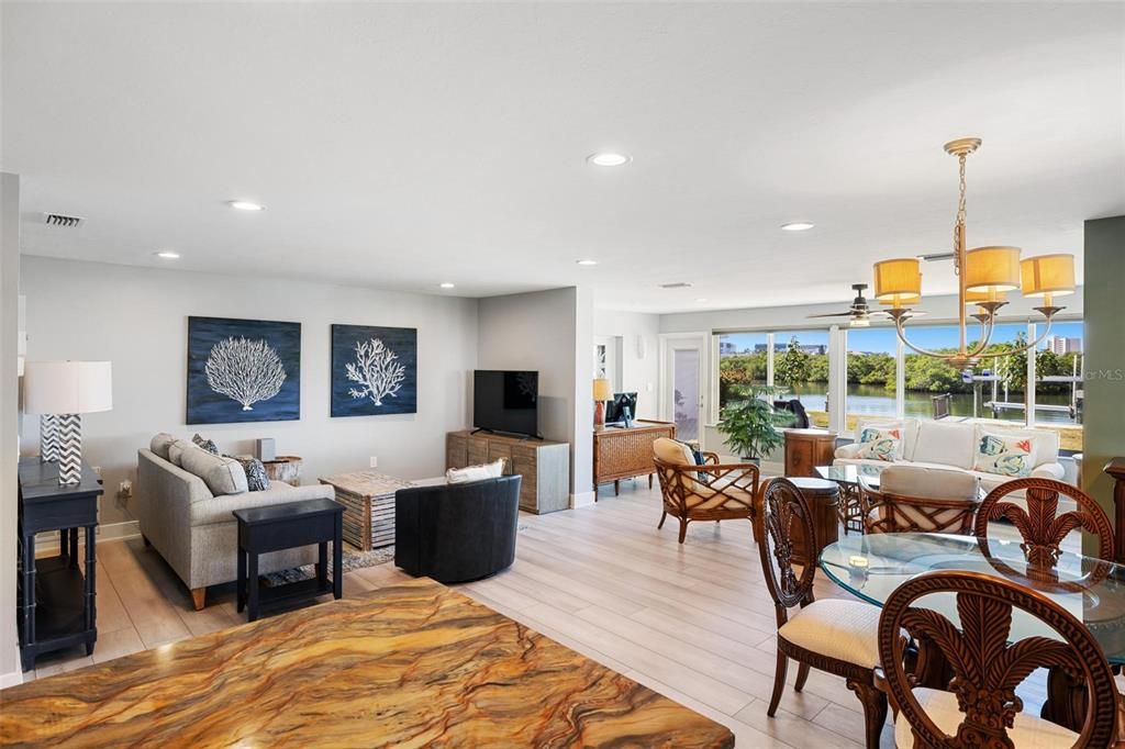 For Sale: $1,150,000 (2 beds, 2 baths, 1601 Square Feet)