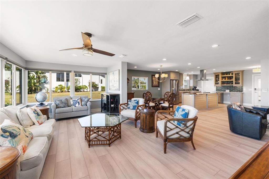 For Sale: $1,150,000 (2 beds, 2 baths, 1601 Square Feet)