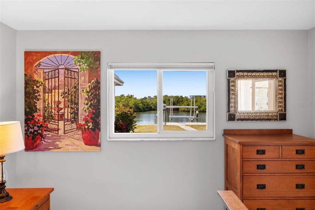 For Sale: $1,150,000 (2 beds, 2 baths, 1601 Square Feet)