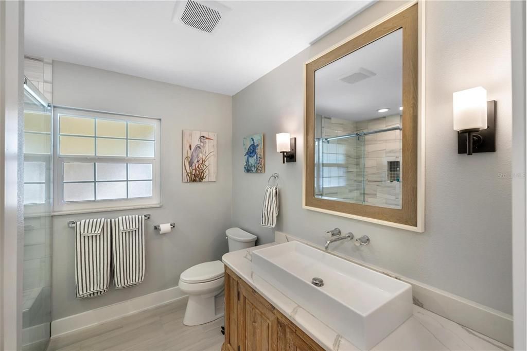 For Sale: $1,150,000 (2 beds, 2 baths, 1601 Square Feet)