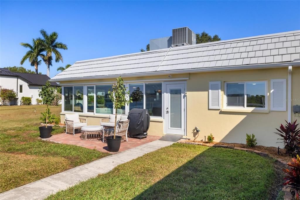 For Sale: $1,150,000 (2 beds, 2 baths, 1601 Square Feet)