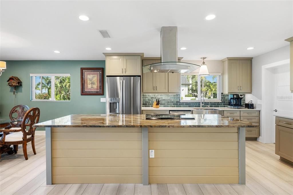 For Sale: $1,150,000 (2 beds, 2 baths, 1601 Square Feet)