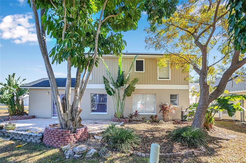 For Sale: $389,000 (3 beds, 2 baths, 1967 Square Feet)